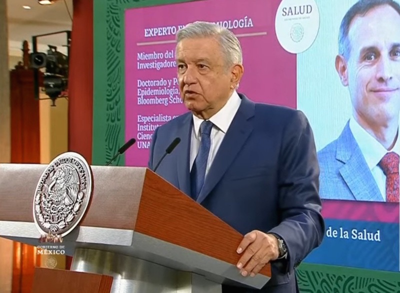 Hay una campaña de desprestigio contra López-Gatell, acusa AMLO