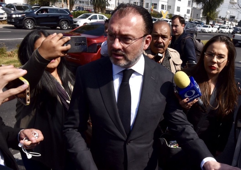 Revira Función Pública a Videgaray, sí ocultó cuentas bancarias