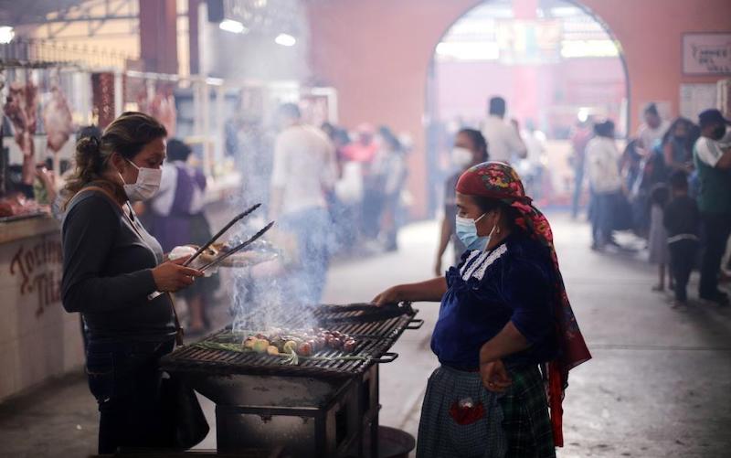 Suman 2,537,457 contagios y 233,500 defunciones por Covid-19