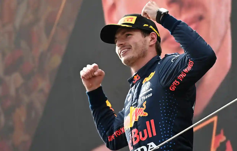Verstappen gana GP de Austria, Hamilton llega cuarto