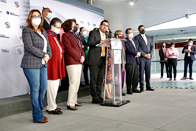 Lanza Morena en Senado campaña mediática para defender reforma eléctrica de AMLO