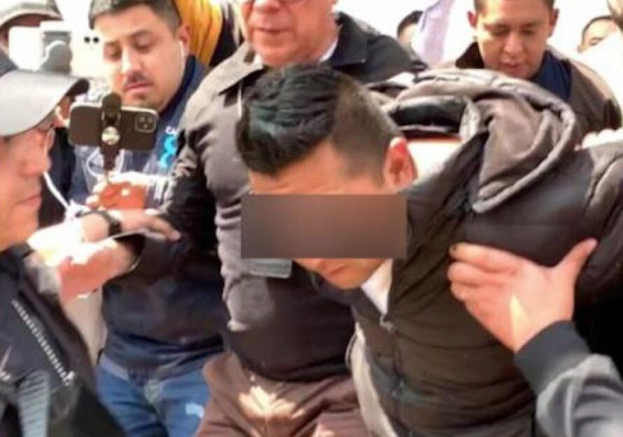 Llora Sergio ‘N’ al escuchar acusaciones por lanzar a perrito a cazo