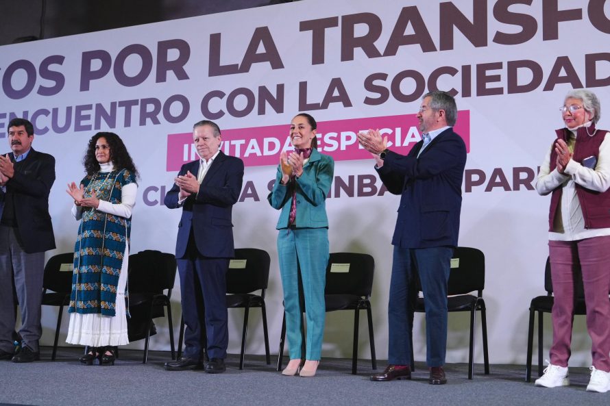 “Todo lo que ella hace es bueno”, AMLO sobre Sheinbaum y decisión de integrar a militantes de otros partidos