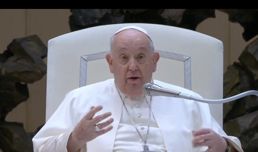 Pide Papa Francisco a mexicanos ayudar a víctimas en Acapulco y a personas discapacitadas