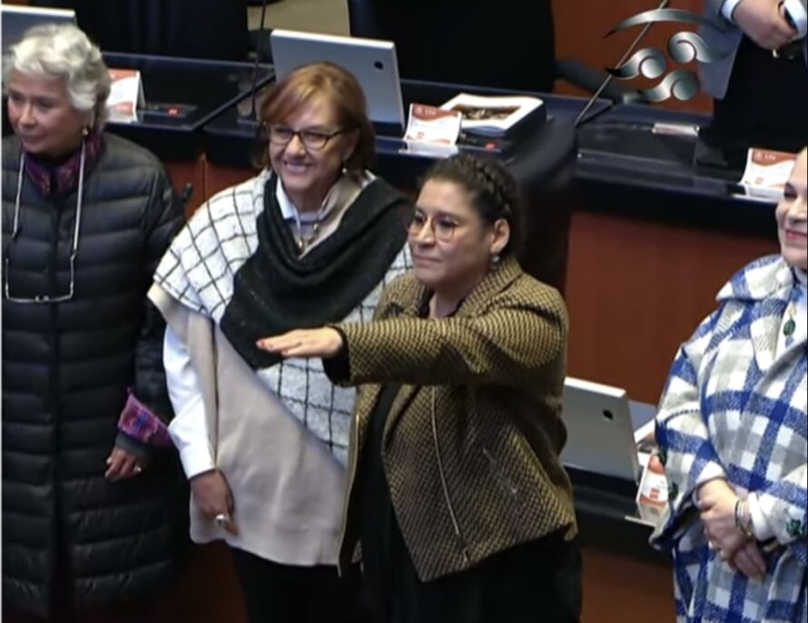 Lenia Batres rinde protesta como nueva ministra de la Corte