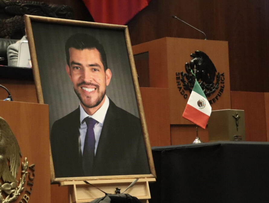 Senado rinde homenaje póstumo al senador Juan Pablo Adame