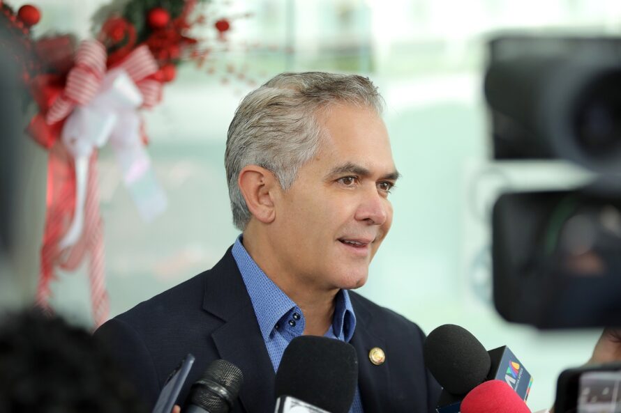 Postulación de Eréndira Cruz allana el camino a Bertha Alcalde para ser electa ministra: Mancera