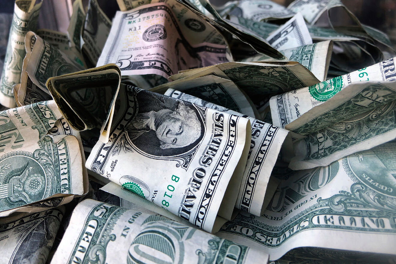 Comportamiento del Tipo de Cambio del Dólar y Euro en México el 22 de enero de 2024: Cotización en Compra y Venta