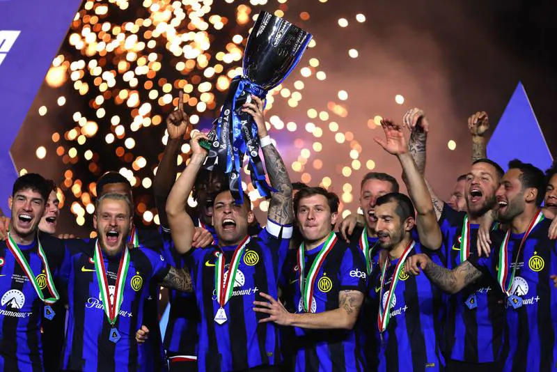 Inter de Milán Gana la Supercopa de Italia en una Ajustada Final ante el Napoli.
