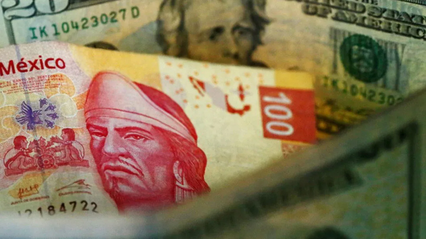 Variaciones en la Cotización del Dólar Frente al Peso Mexicano al Inicio del 12 de enero