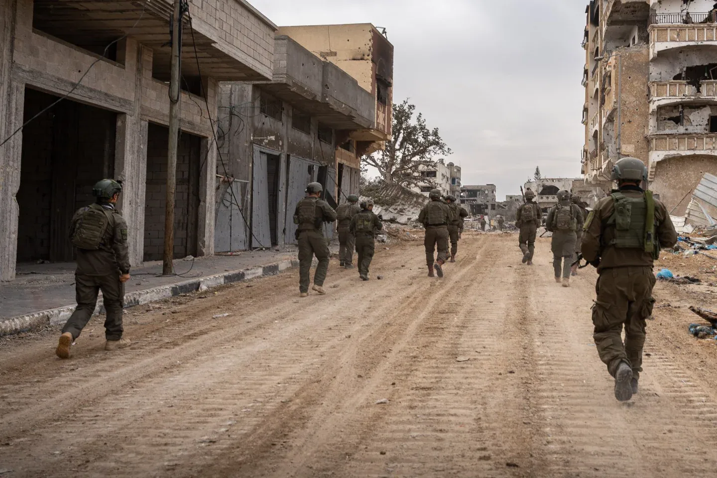 Intensificación de Operaciones Militares en Jan Yunis por el Ejército Israelí