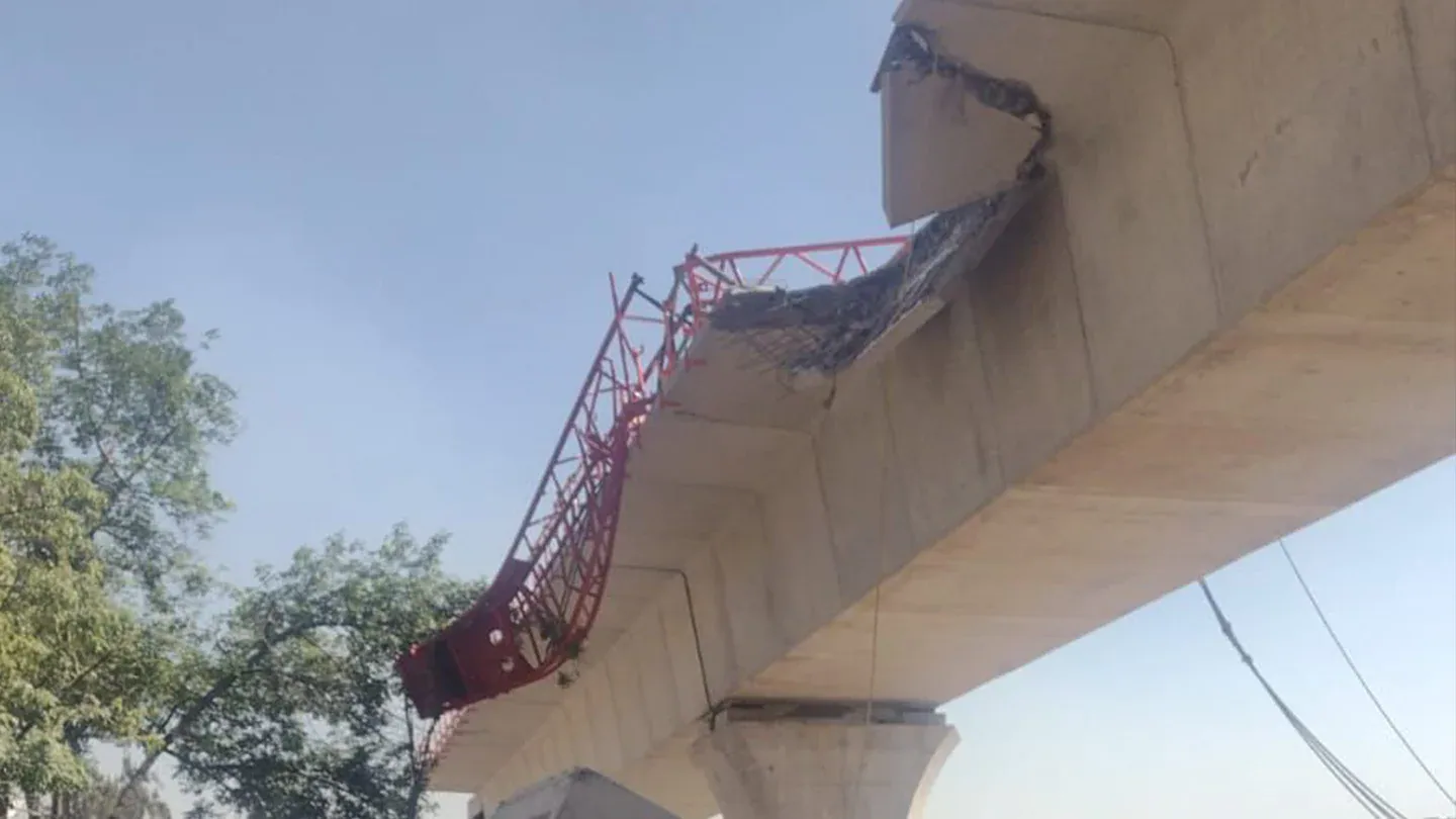 Incidente en Construcción del Tren Interurbano México-Toluca en Observatorio: Imágenes del Colapso