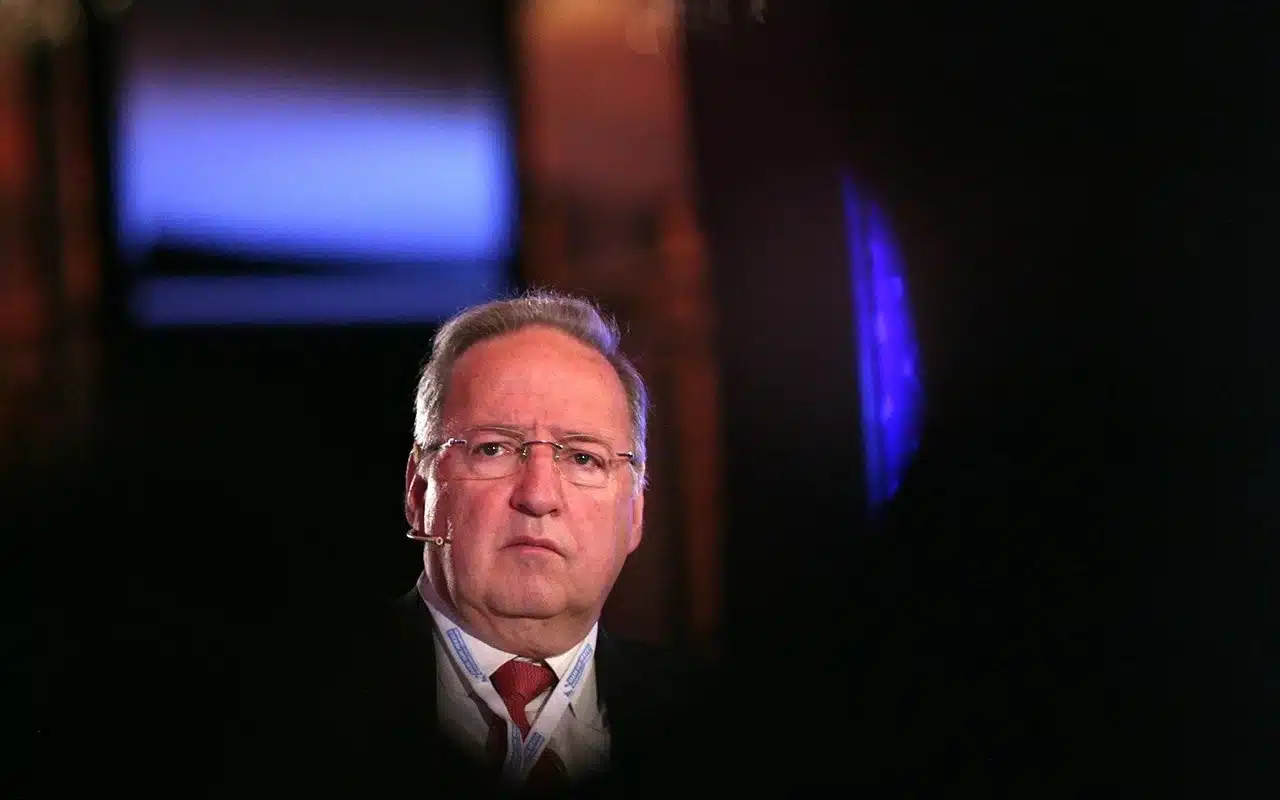 Fallece Jesús Reyes Heroles González-Garza, Destacado Político y Economista Mexicano.