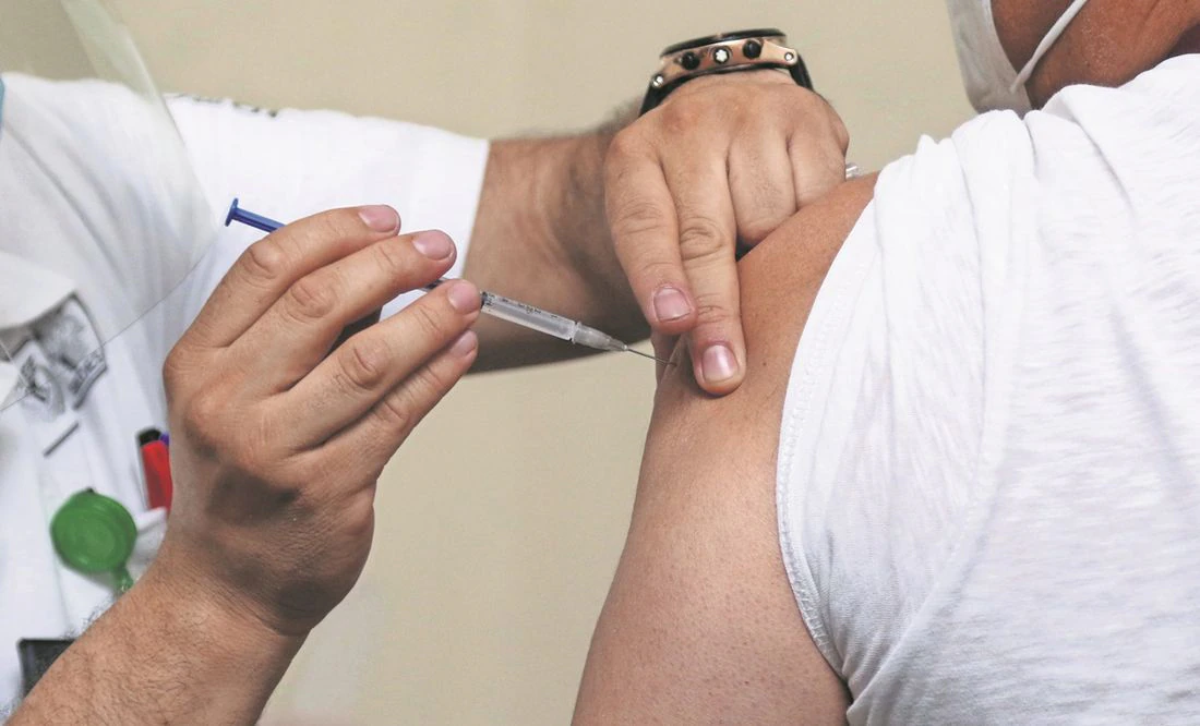 Especialistas Advierten Limitaciones de Efectividad para la Vacuna Patria en Medio de Nuevas Variantes de COVID-19