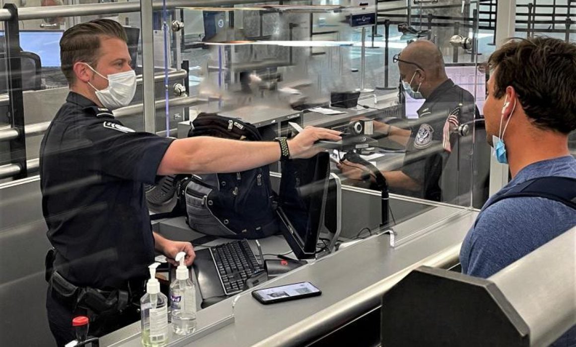 Estados Unidos realiza 79 vuelos de repatriación a 12 países en los primeros 21 días de 2024