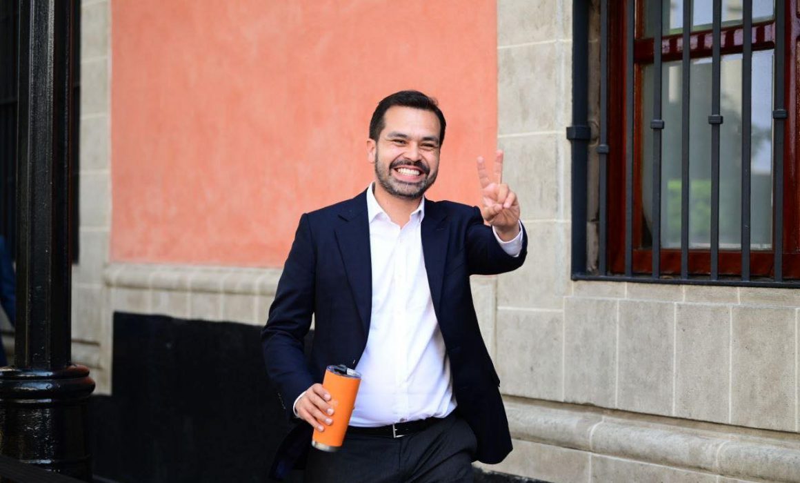 El Presidente López Obrador Celebra la Designación de Candidato en Movimiento Ciudadano