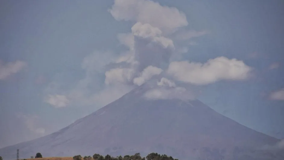 Actividad del Popocatépetl: Tres Sismos y Emisión de Ceniza en las Últimas 24 Horas
