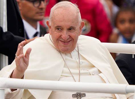Papa Francisco Hospitalizado en Roma por Agotamiento