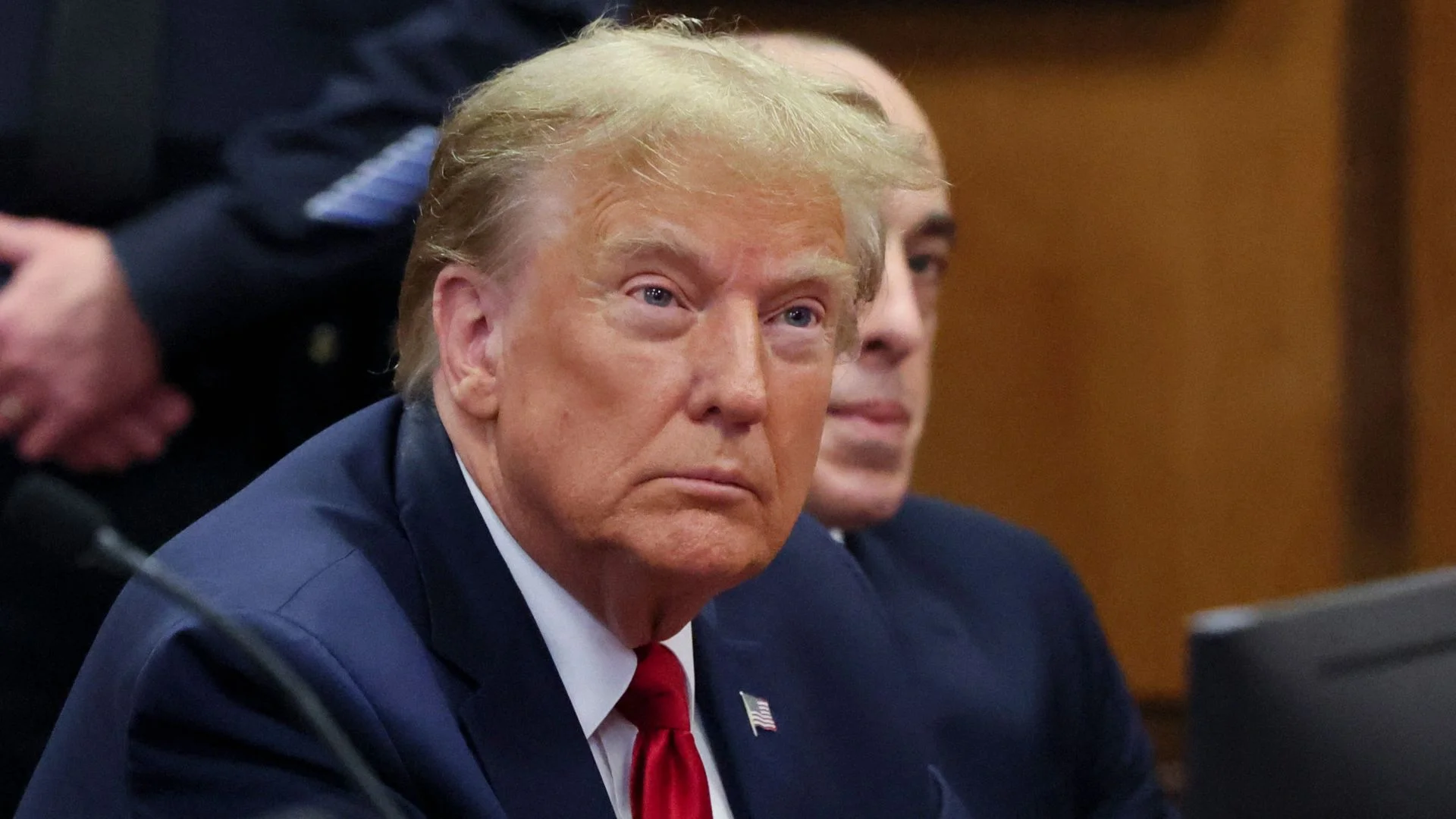 Multa Histórica de 364 MDD Impuesta a Donald Trump por Fraude Financiero en Nueva York