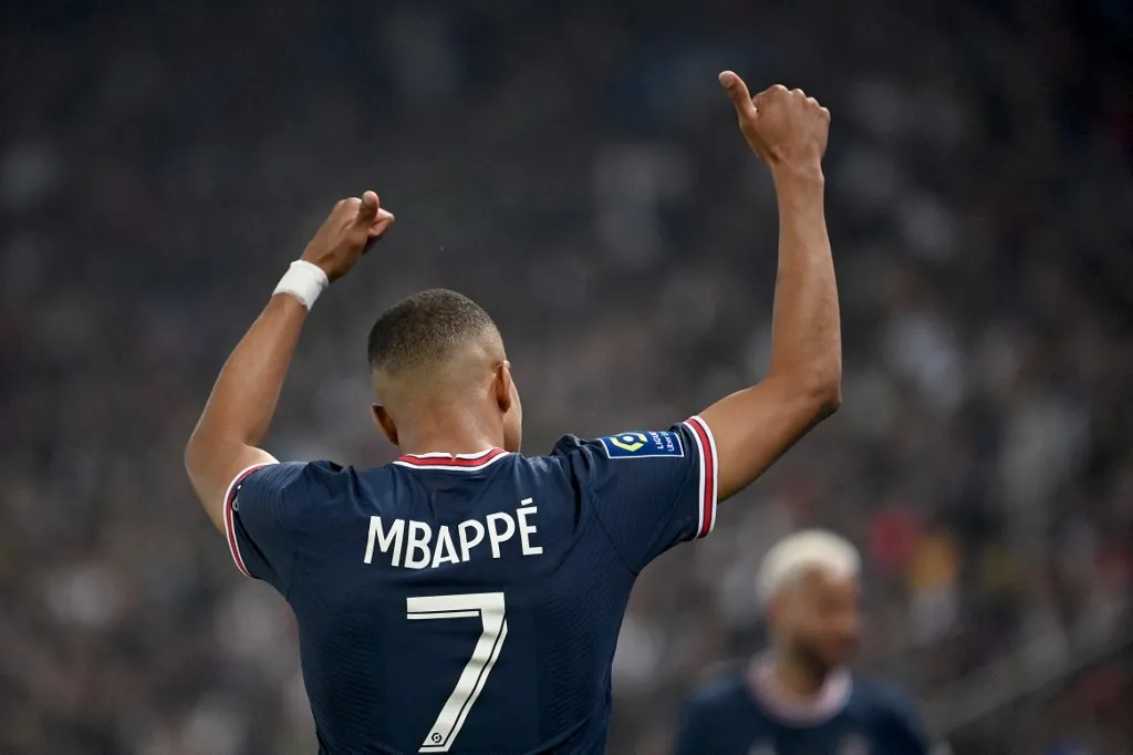 Kylian Mbappé busca resguardar su imagen y gesto distintivo en la Unión Europea