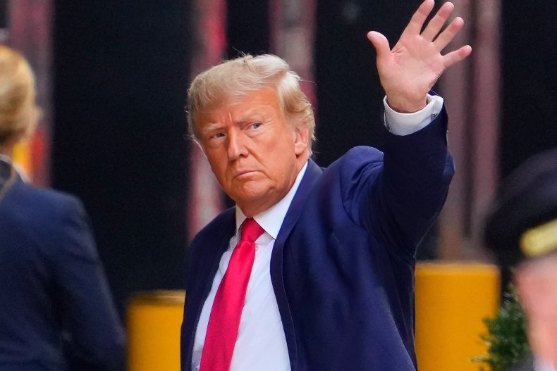 Trump asegura otra victoria en las primarias de Míchigan frente a Nikki Haley