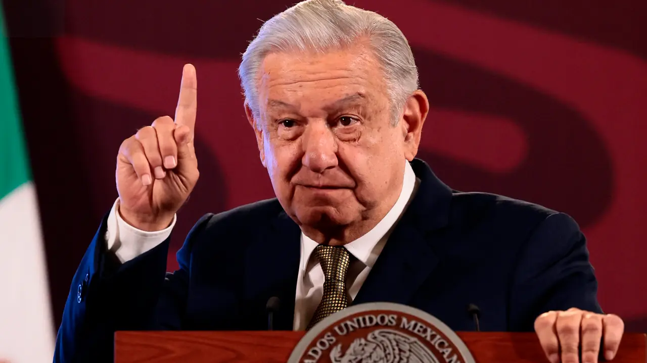 López Obrador Presenta Ambicioso Paquete de Iniciativas a Pocos Meses de las Elecciones