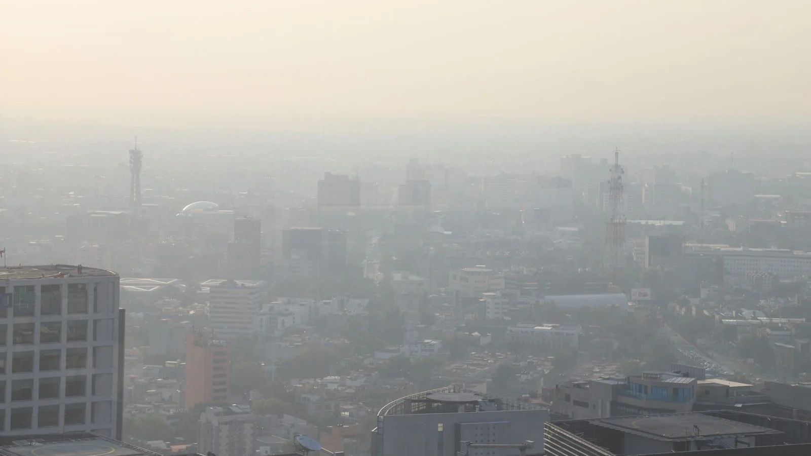 Persisten Restricciones en el Valle de México Debido a Contingencia Ambiental