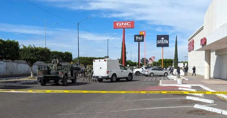 Violento Ataque Armado en Plaza Galerías Tecnológico Deja un Muerto y Dos Heridos