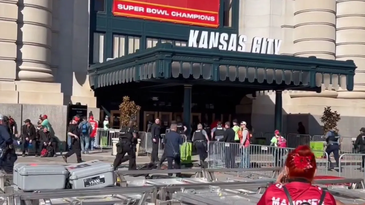 Tiroteo Estropea Celebración de los Kansas City Chiefs Tras Triunfo en el Super Bowl