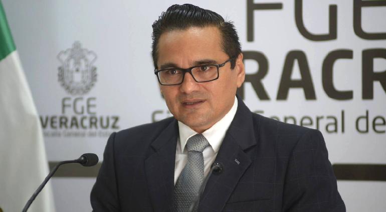 Vinculan a proceso por tortura a Jorge Winckler, exfiscal de Veracruz, en medio de acusaciones de persecución política