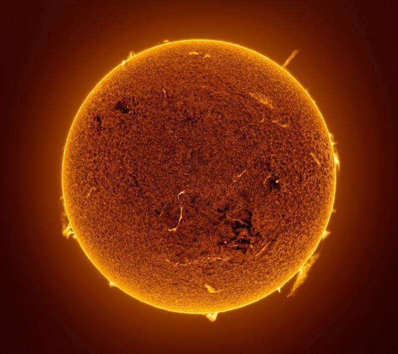 Maravillas Solares: Espectaculares Fotografías Capturadas por Astrofotógrafo Argentino