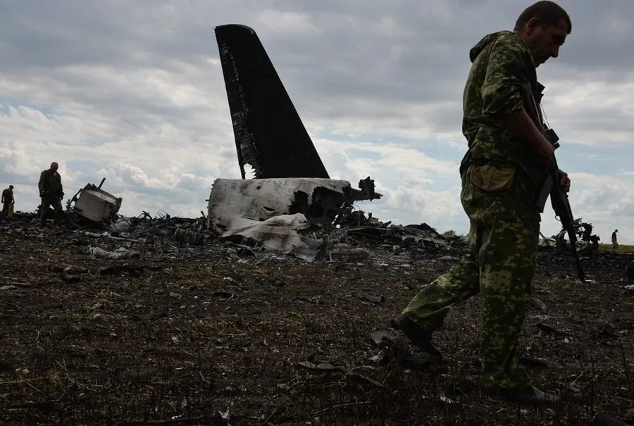 Tragedia en Rusia: Avión Militar se Estrella en el Centro del País