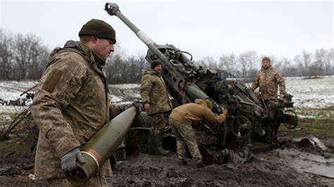 Rusia anuncia expansión militar con la creación de nuevos ejércitos y divisiones