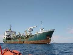 La Armada india ha publicado un impactante video del rescate de los marineros de un barco mercante de bandera de Barbados que sobrevivieron al ataque de los hutíes en el golfo de Aden.