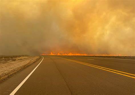 Texas enfrenta desafío contra incendios por amenaza de fuertes vientos