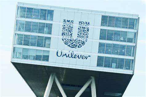 Unilever Anuncia Recorte de 7,500 Empleos tras Desprenderse de su División de Helados