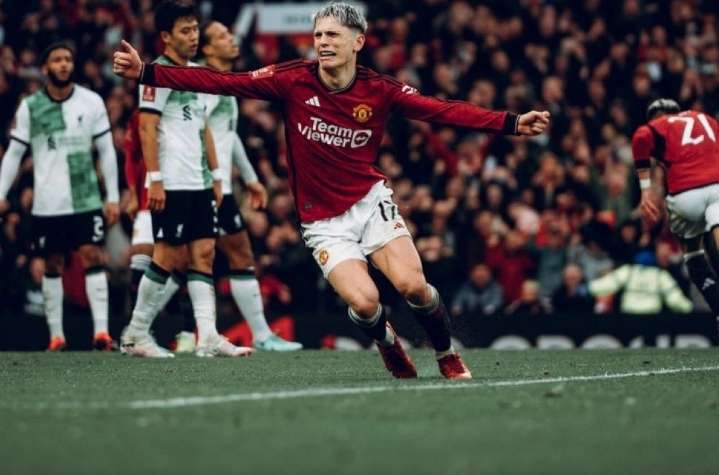 Alejandro Garnacho: Entre el Sueño Merengue y la Lealtad al Manchester United
