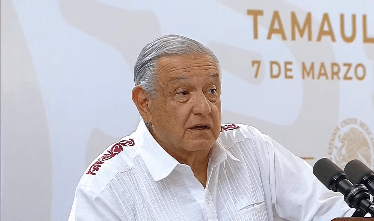 Irrupción en Palacio Nacional: AMLO Cuestiona la Identidad de los Responsables