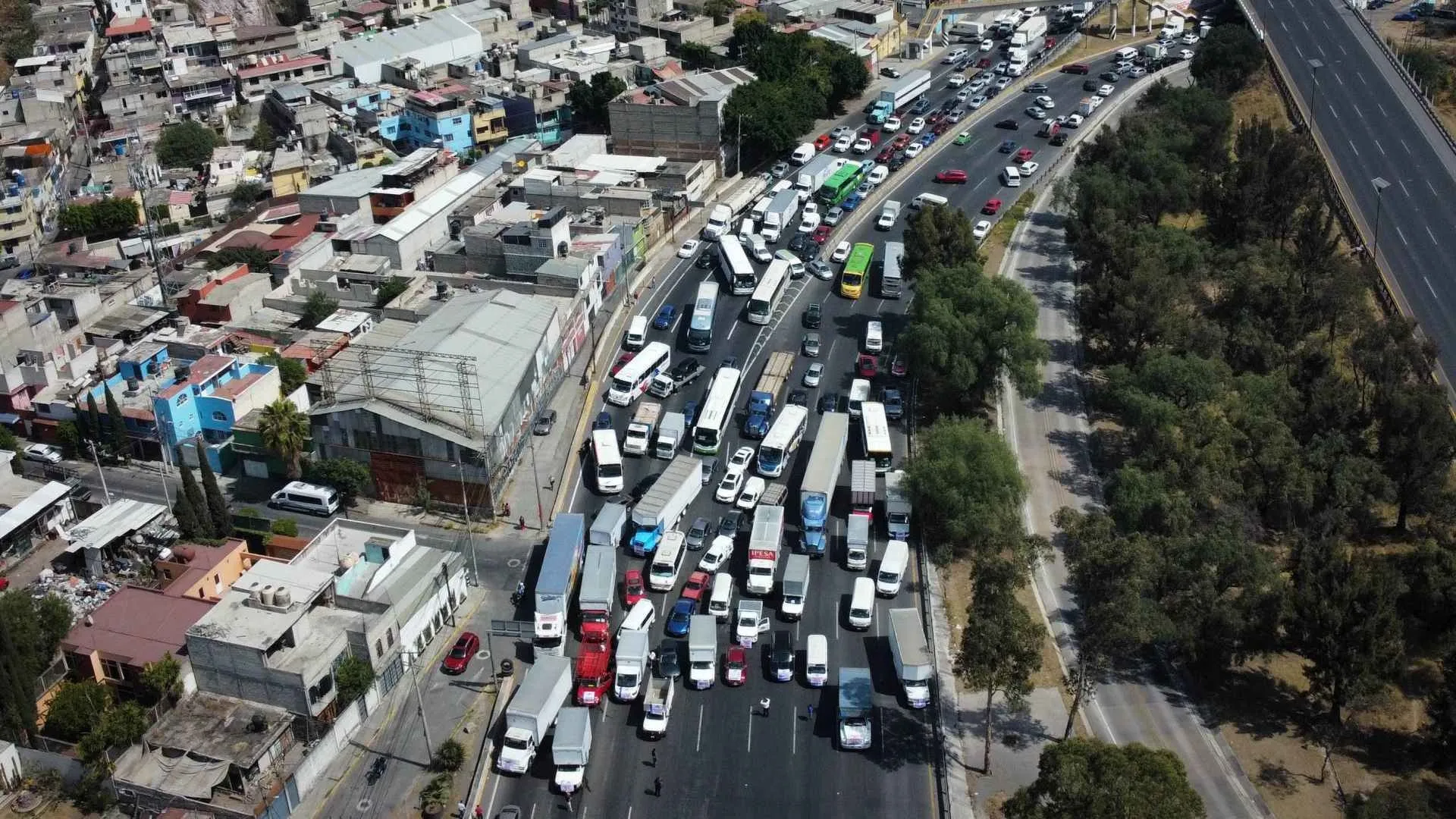 Bloqueo de tránsito en Ciudad de México y Estado de México el 13 de marzo: Rutas cerradas y protesta de transportistas