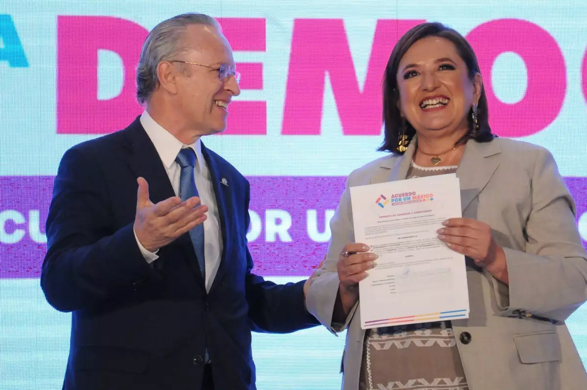 Xóchitl Gálvez exhorta a empresarios de la Coparmex a no retroceder por la democracia