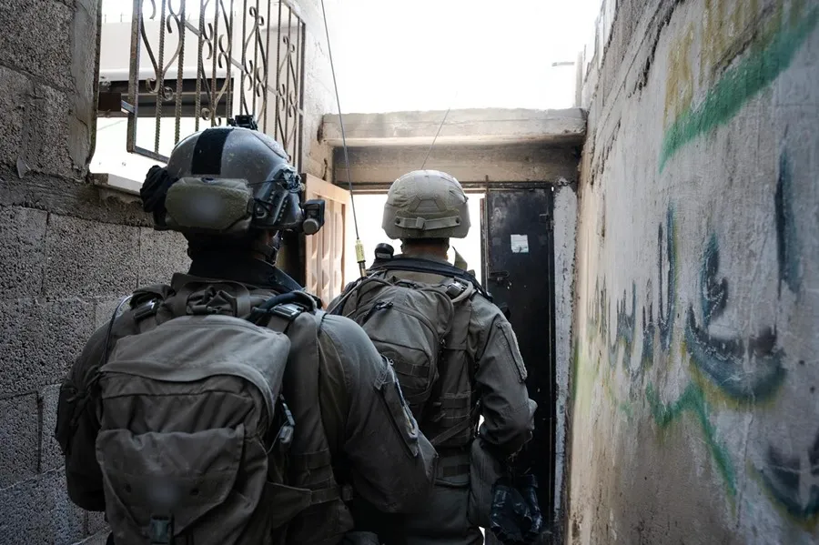 Israel Intensifica su Ofensiva en Gaza y Anuncia la Muerte de Tres Figuras Clave de Hamás