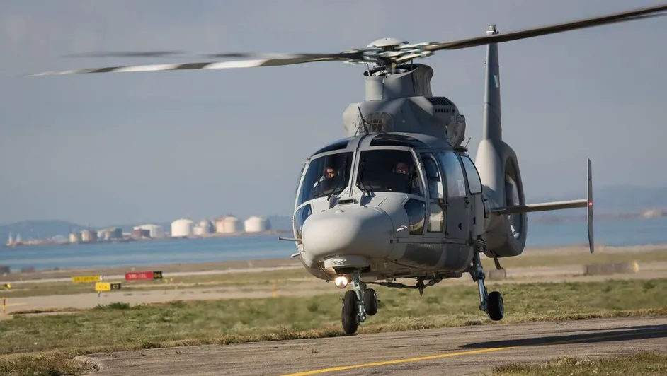 Aterrizaje de Emergencia en Sinaloa: Helicóptero de la Marina Golpea Cableado de la CFE