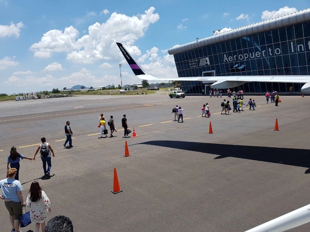 Suspensión Temporal de Operaciones en Aeropuerto de Huejotzingo por Ceniza del Volcán Popocatépetl