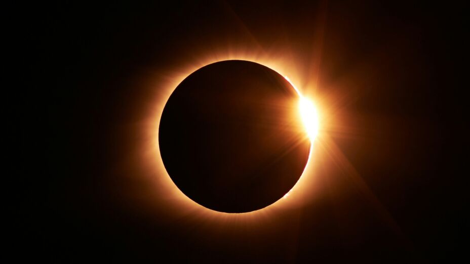 UNAM Revela la Hora de Inicio del Eclipse Solar del Lunes 8 de Abril