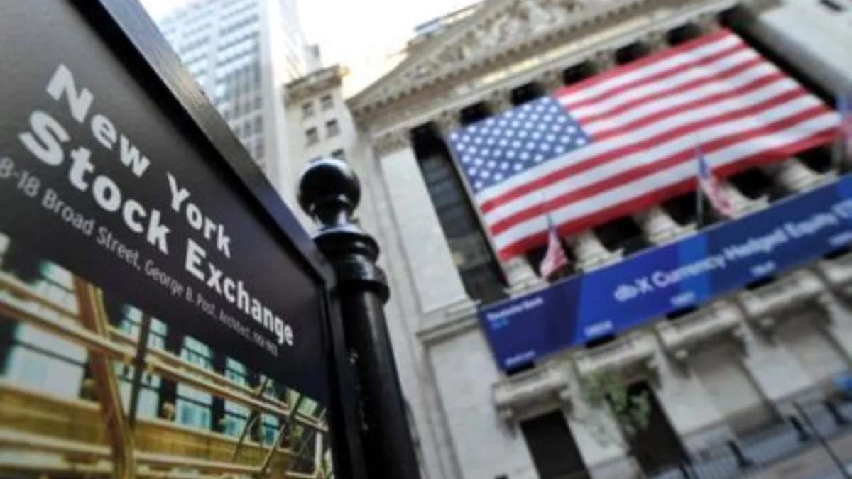 Mercados globales muestran movimientos dispares