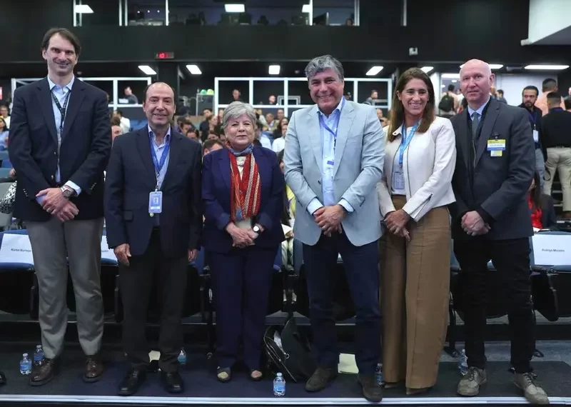 Alicia Bárcena insta a Walmart México a brindar empleo a migrantes y refugiados