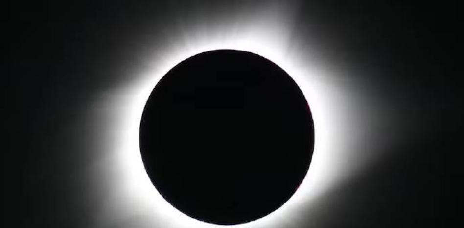 Preparativos ante el Eclipse Solar en las Cataratas del Niágara: Declarado “Estado de Emergencia”