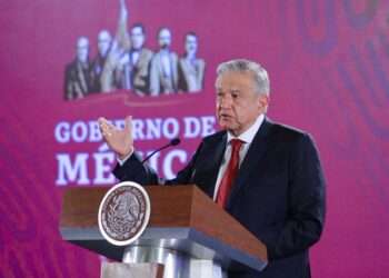 En Conferencia Matutina de AMLO : Problemas en la Terminal 2 del AICM, Multas, Seguridad y Más