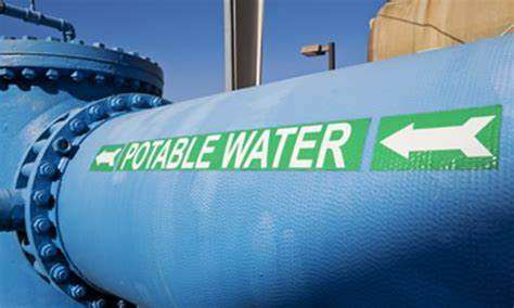 EEUU establece por primera vez límites estrictos para PFAS en el agua potable