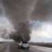 Decenas de Tornados Azotan el Medio Oeste, Causando Devastación
